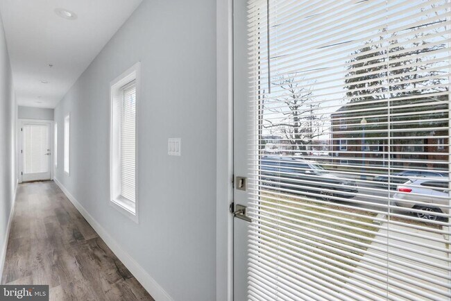 Building Photo - 2600 4th St NE