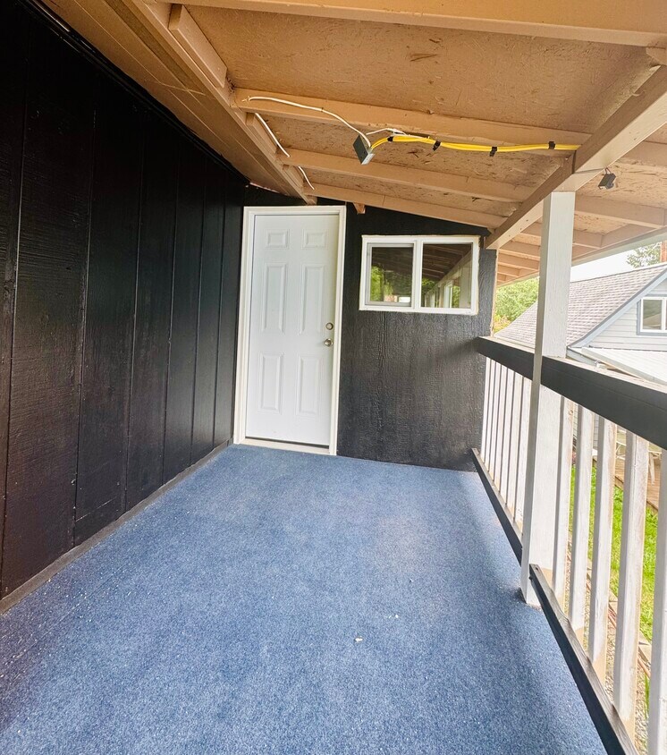 Foto principal - 905 L St