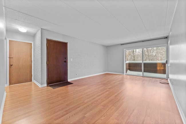 Foto del edificio - 564 Timber Ridge Dr