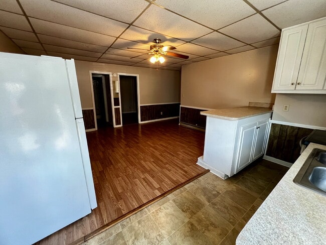 Building Photo - "Charming 1-Bedroom in Dunn, NC!"