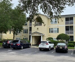 Building Photo - 18421 Bridle Club Dr
