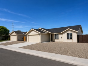 Building Photo - 583 Spur Wy