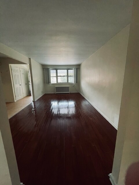 Foto del edificio - 2721 Paulding Ave