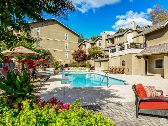 Dunwoody Courtyards Apartments Reviews Dunwoody Courtyards Apartments Reviews