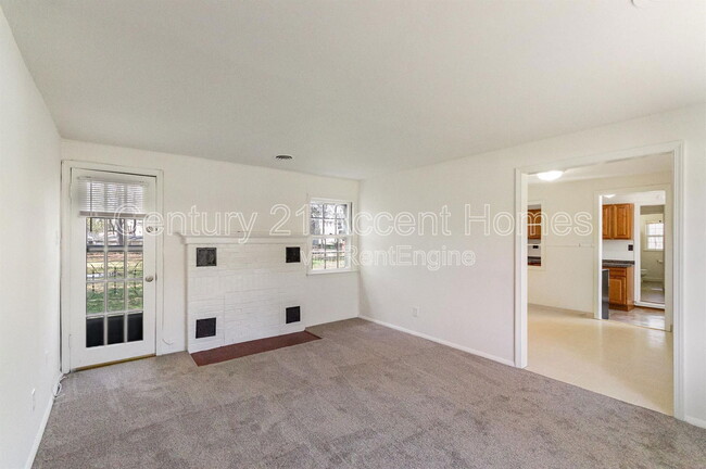 Building Photo - 7800 Schelhorn Rd
