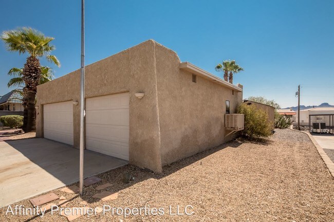 Building Photo - 2170 Donner Dr