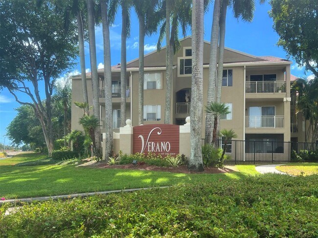 Building Photo - 1845 Palm Cove Blvd