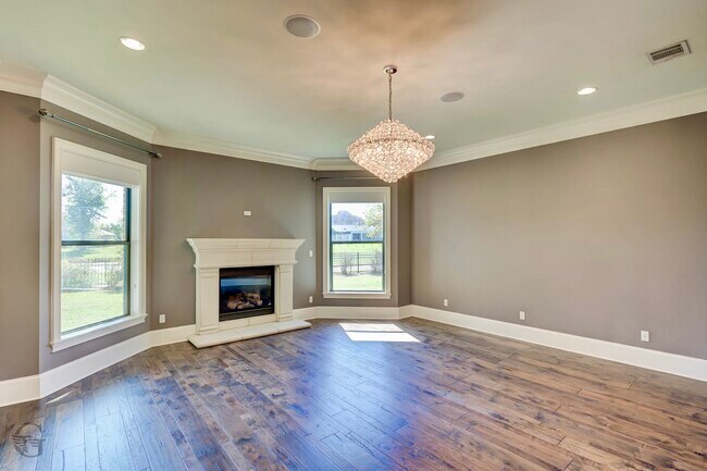 Foto del edificio - 555 Canterbury Ln