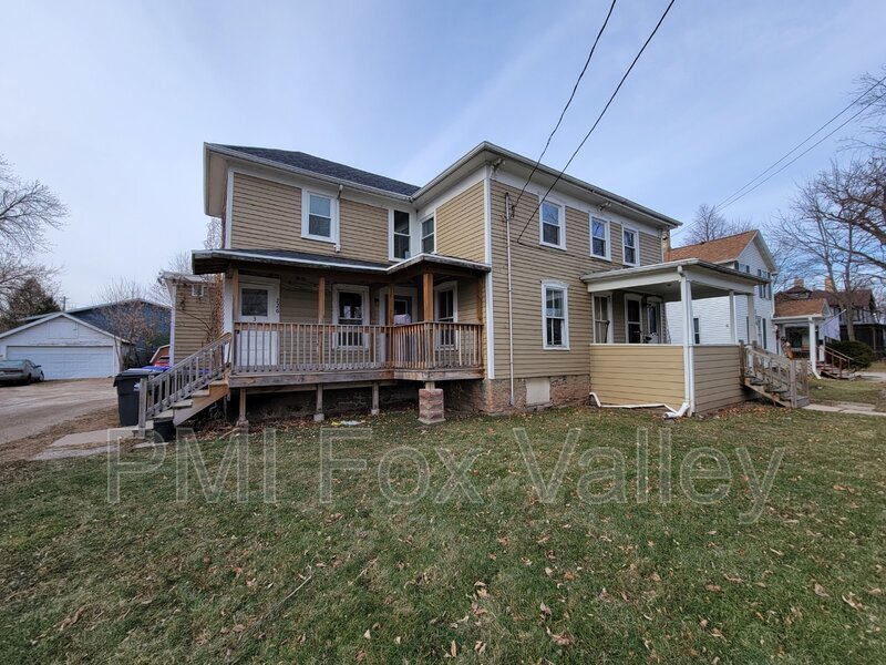 Primary Photo - 226 Center St