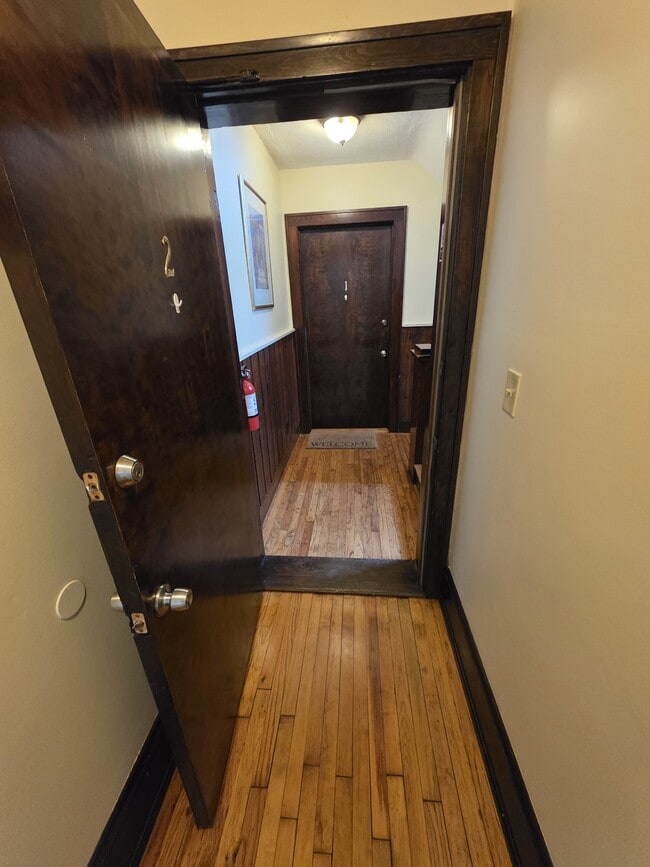 Building Photo - 1745 W 31st Pl