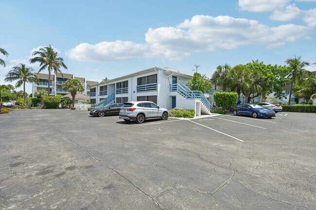 Foto del edificio - 11000 S Ocean Dr