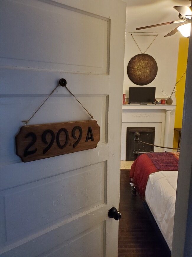 Photo - 2909 Montrose Ave House