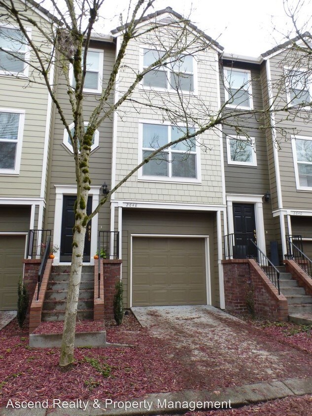 Primary Photo - 2 br, 2.5 bath House - 2648 NW Kennedy Ct