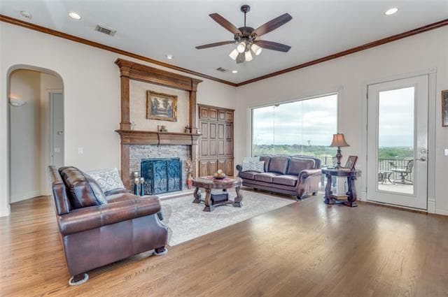 Building Photo - 604 Promontory Dr