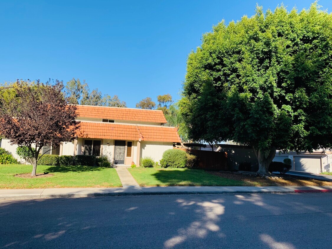 2702 Via Juanita Unit , Carlsbad, CA 92010 Condo for Rent in