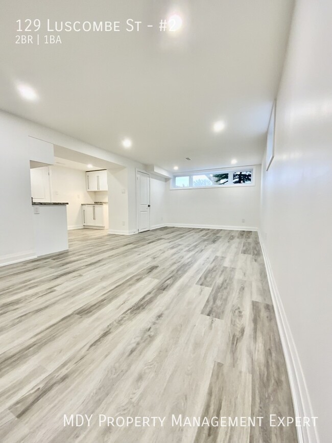 Photo du bâtiment - Gorgeous, fully renovated unit!