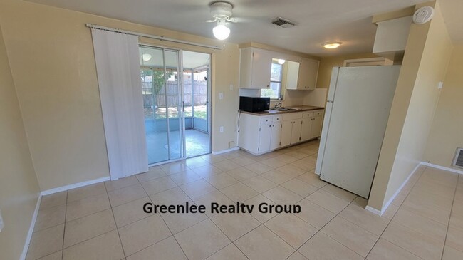 Building Photo - Cozy 2 Bed/1Bath Home in New Port Richey