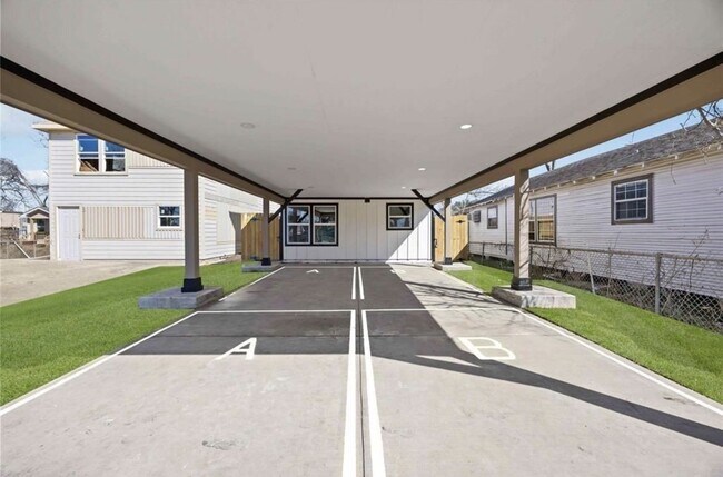 Foto del edificio - 2320 Wavell St