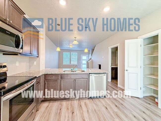 Building Photo - 5978 S Jessenia Ln