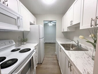 Photo du bâtiment - Regency Court Apartments - Speedvale