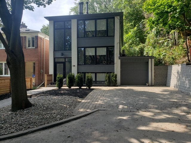Building Photo - 218 Wheeler Av