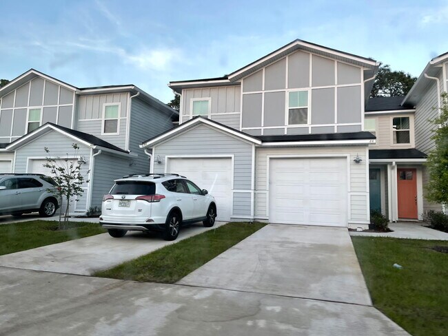 Building Photo - 90 Ridge Lake Rd