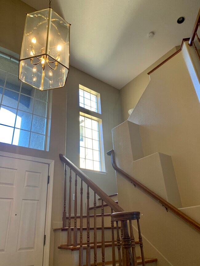 Building Photo - 3356 Willowbrook Cir