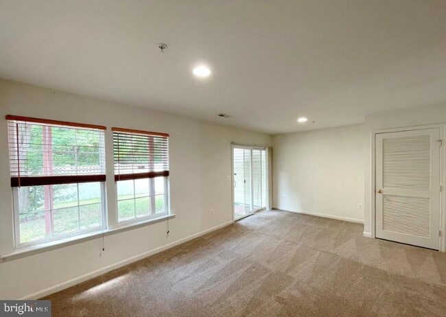 Building Photo - 22749 Bayside Way