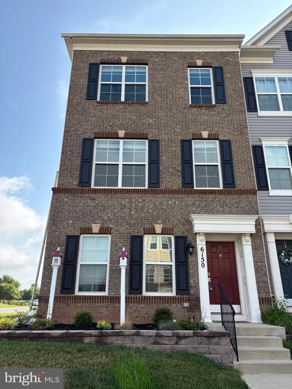 Foto principal - 6150 Posey St