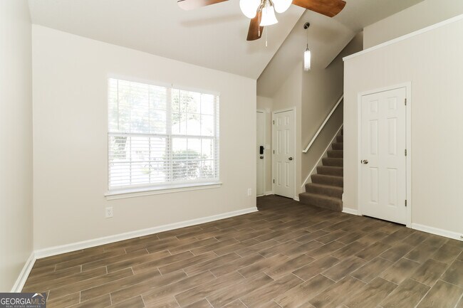 Foto del edificio - 4183 Ward Lake Trail
