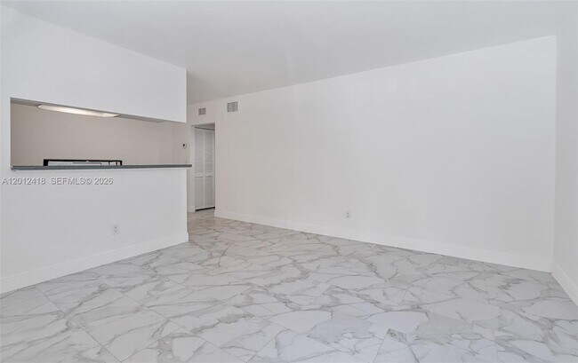 Building Photo - 645 NE 77th St