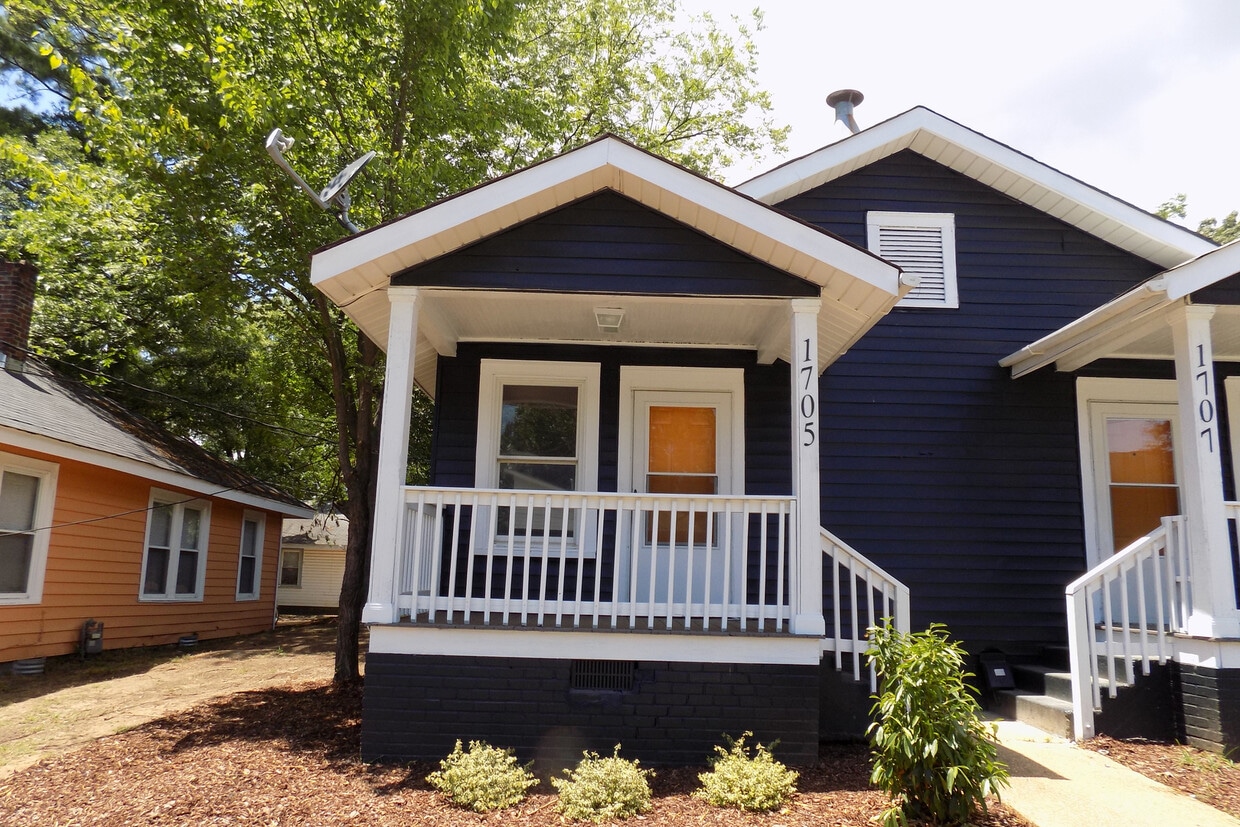 Primary Photo - Coming Soon - 2 Bedroom Duplex in Belmont ...