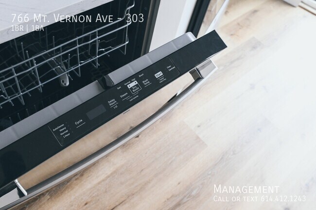 Building Photo - Beautiful New Apartment Community - THE LU...