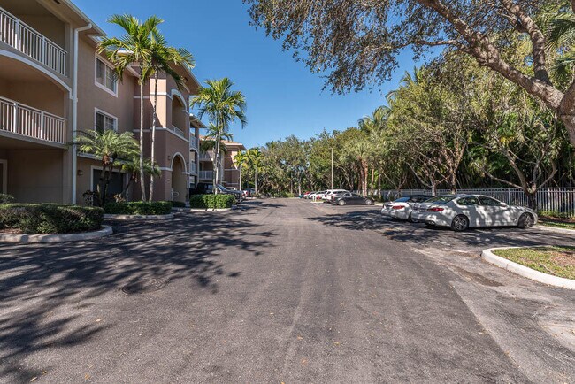 Foto del edificio - 6511 Emerald Dunes Dr