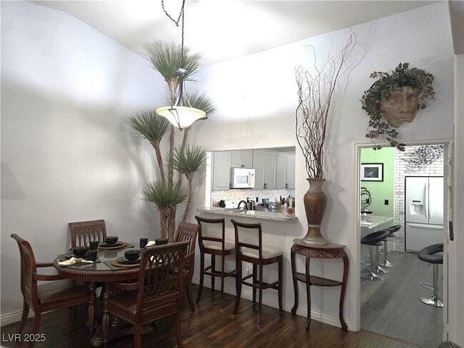 Building Photo - 2253 Van Gogh Dr