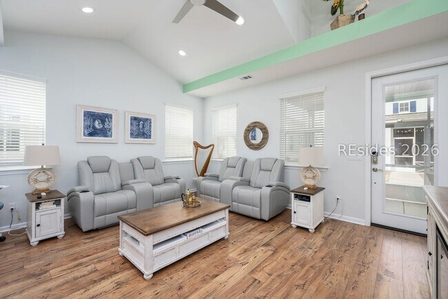Foto del edificio - 198 Sandbar Ln