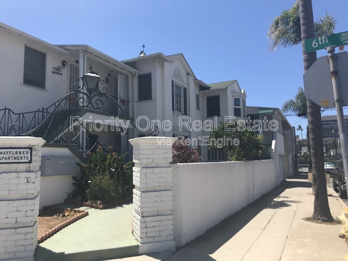 Foto principal - 3526 Sixth Ave