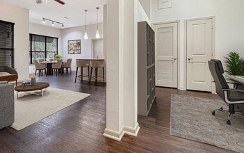 Building Photo - 306 McGowen St