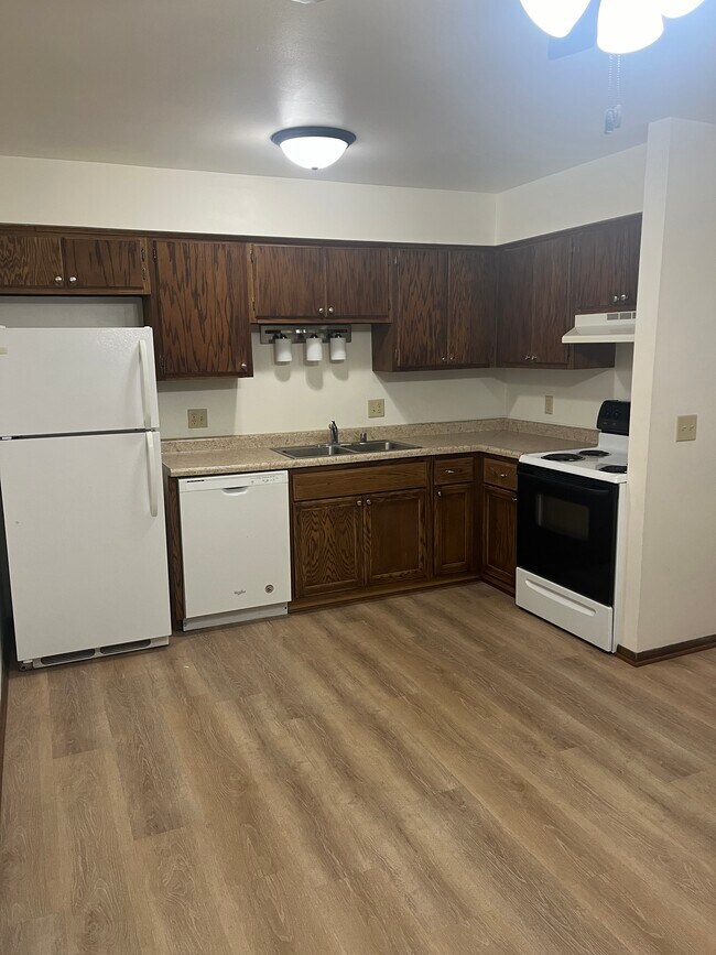Foto del edificio - 1707 Stonebridge Rd
