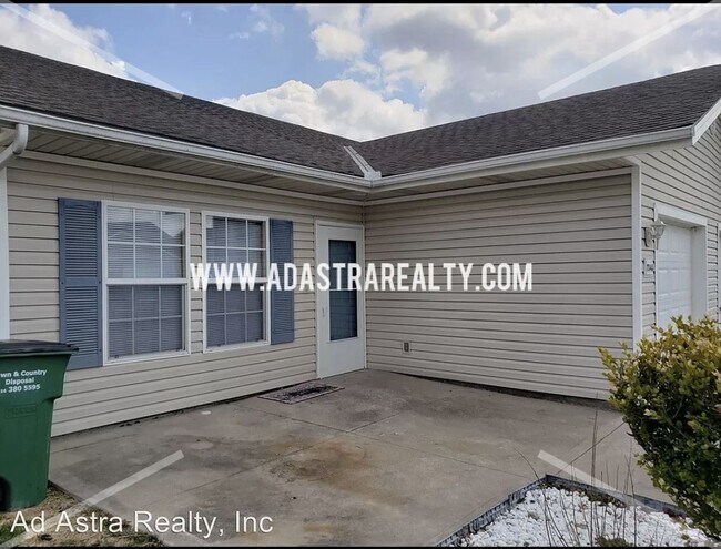Building Photo - 704 Meadow Ct