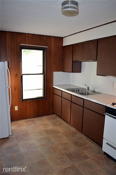 Foto del edificio - 815 E 2nd St