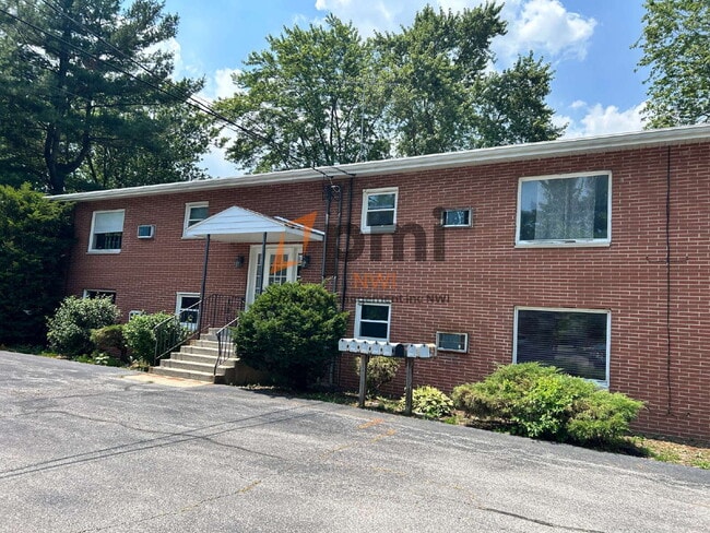 Building Photo - Modern 1 Bedroom Apartment in the Heart of...