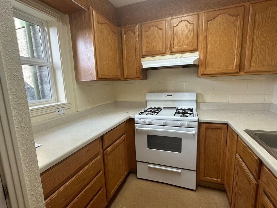 Primary Photo - 1261 16th St