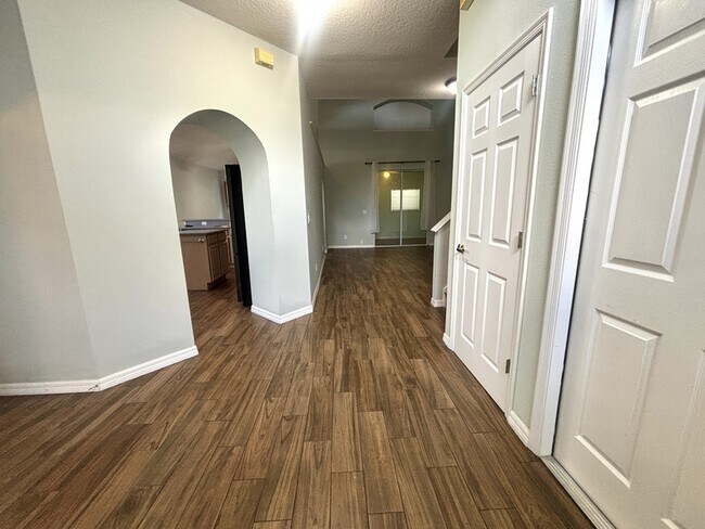 Building Photo - 6561 Franconia Dr