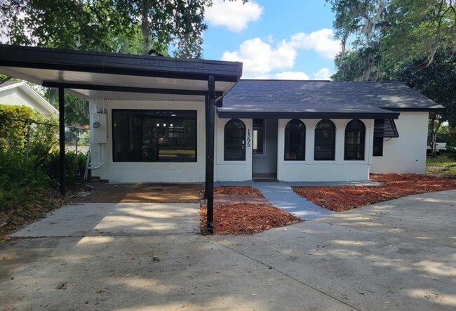 Foto del edificio - 1395 Neptune Rd