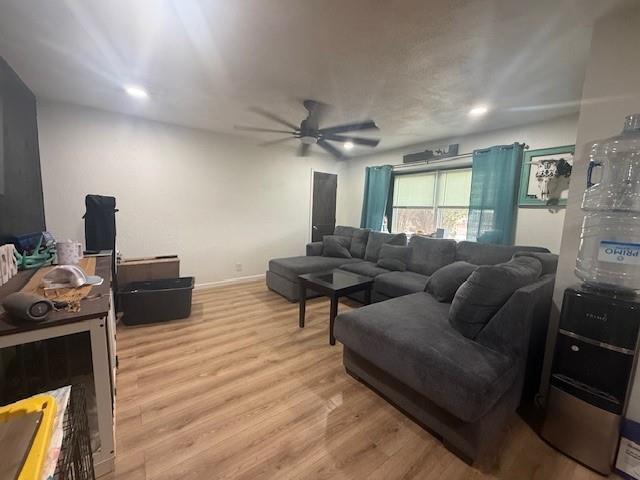 Foto del edificio - 925 S Bowie Dr