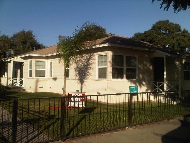 Foto del edificio - 23 E 68th St