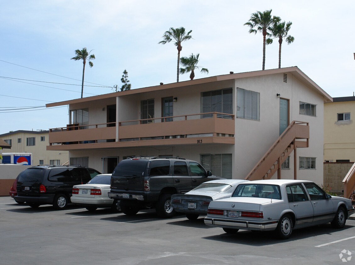 917 W 19th St, Costa Mesa, CA 92627 917 W 19th St Costa Mesa, CA