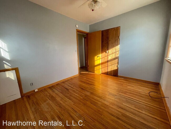 Building Photo - 3 br, 1 bath House - 416 Hope Avenue