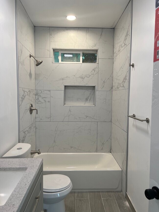 Foto del edificio - 7427 Cecilia St